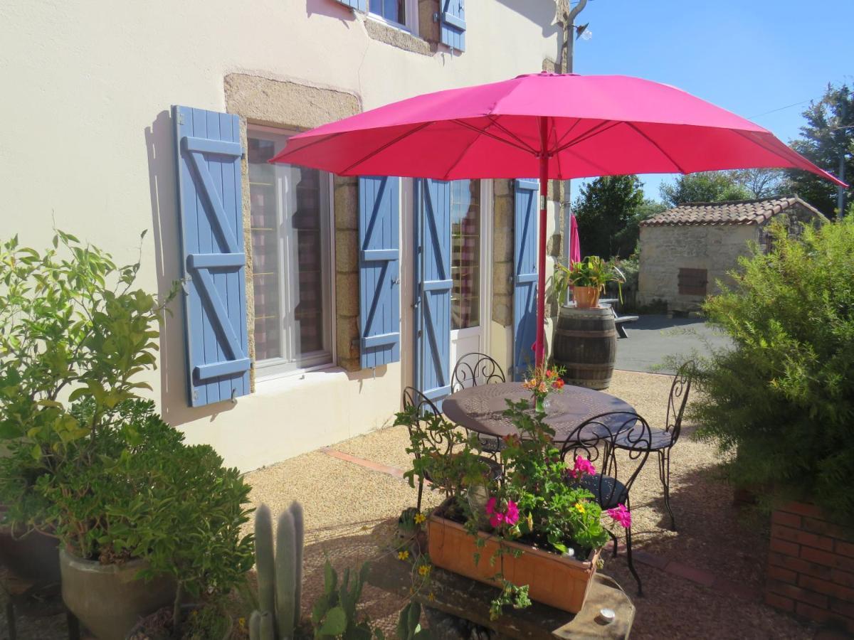Domaine Des Fees Apartment La Gaubretiere Exterior photo