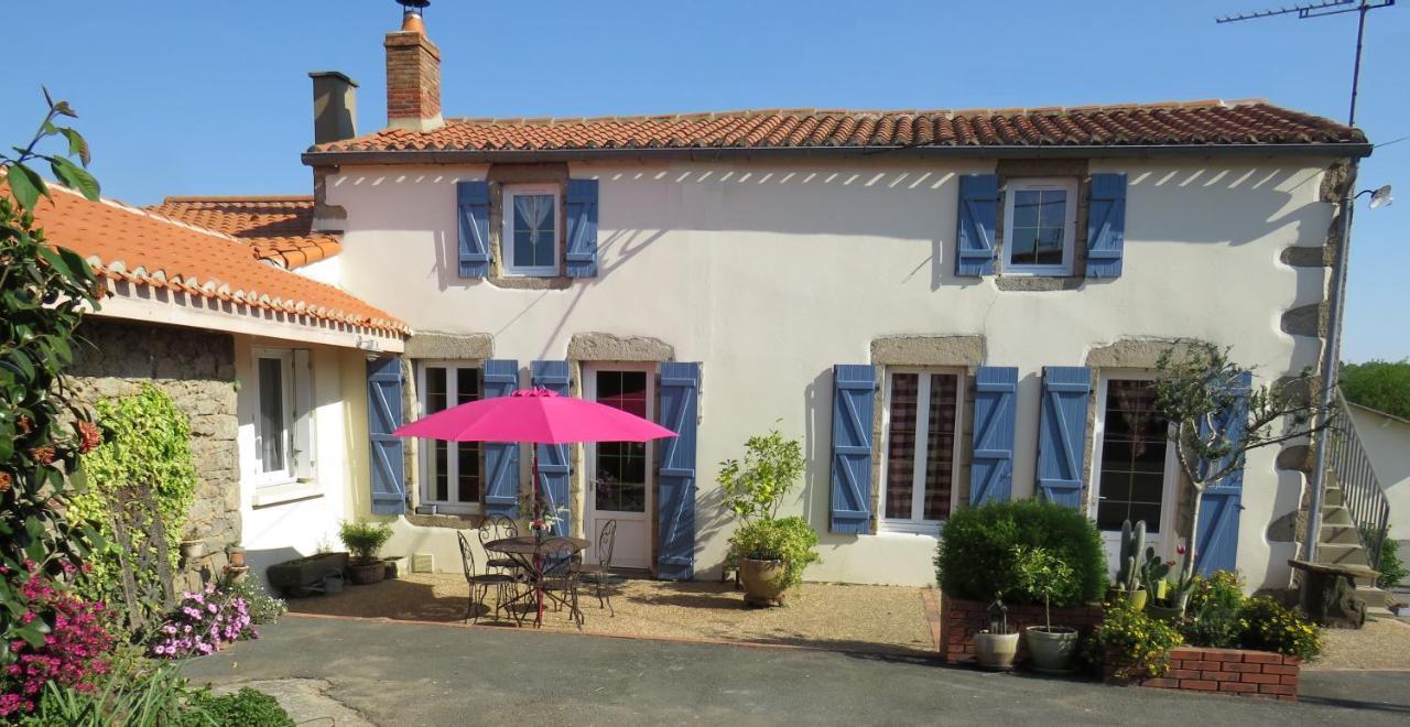 Domaine Des Fees Apartment La Gaubretiere Exterior photo